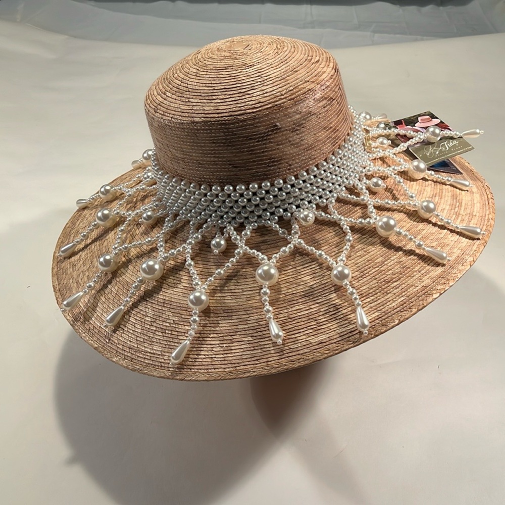 Kentucky Derby Elegant Palm Hat with Pearl Accents 5 1/2” wide brim NWT - Picture 6 of 7